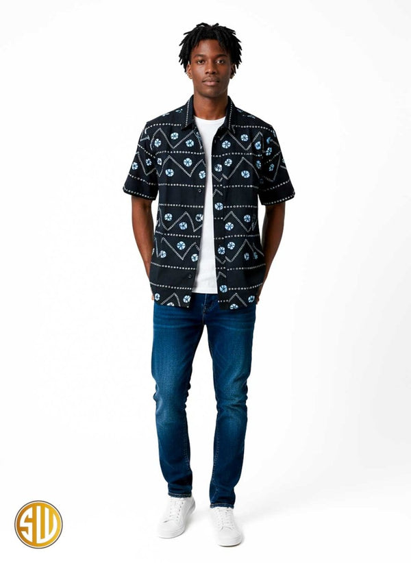 Chemise africaine bleu nuit à motifs blancs – Coupe classique