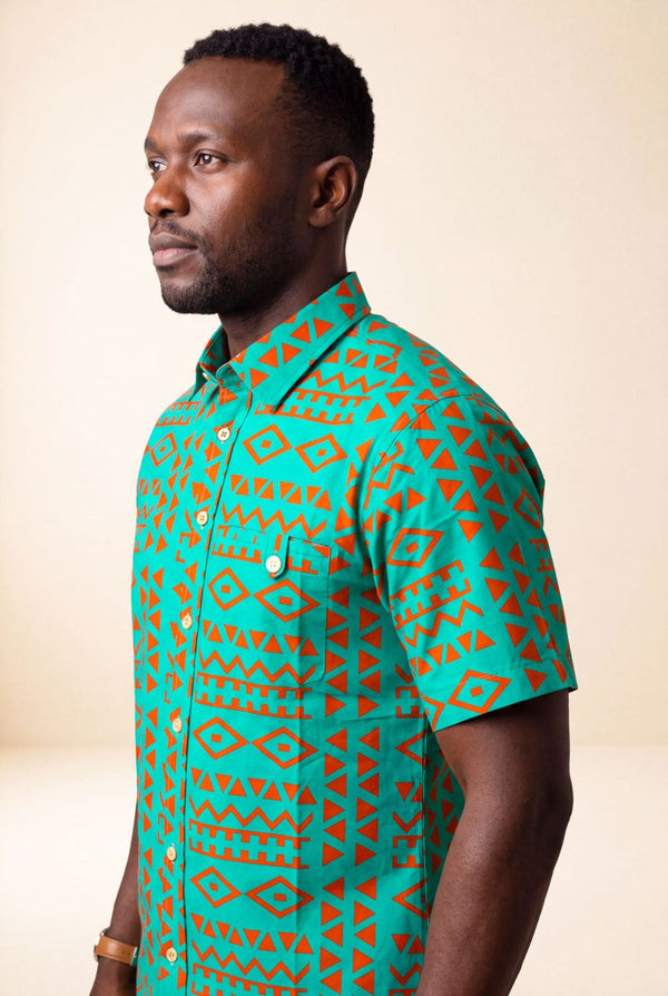 Chemise wax homme Zahra motif géométrique vert et orange coupe droite