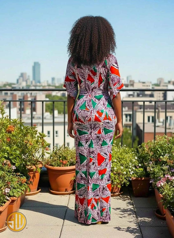 Robe longue wax multicolore – fente élégante et coupe ajustée