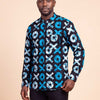 Chemise africaine homme Ziwa en wax bleu, blanc et noir, manches longues et col officier