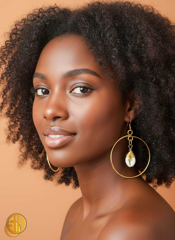 Boucles d’Oreilles Nia – Coquillage & Creoles Dorées