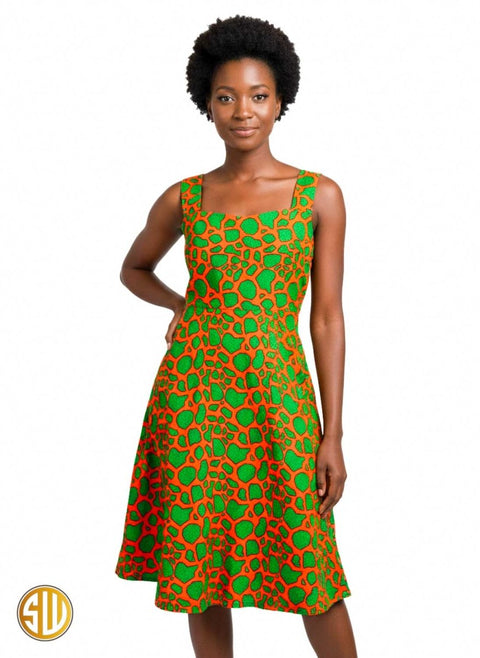 Robe évasée en wax africain vert et orange – Style moderne et coloré