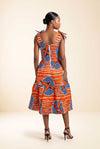 Robe Lina midi en wax orange, bleu et blanc – vue portée
